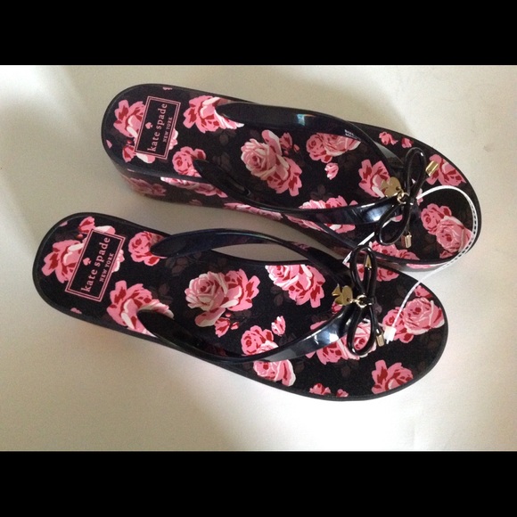 🆕KATE SPADE RHETT ROSES WEDGE SANDALS (Sz9 &10) - Picture 3 of 8